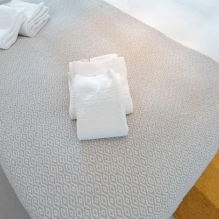 Sunset1 - By Smarthomes Apartment